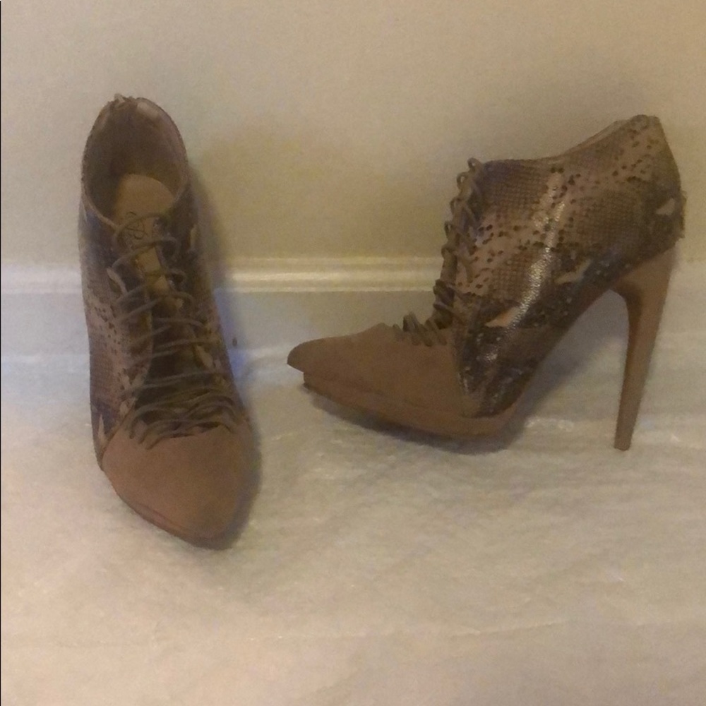 Penny loves Kenny lace up snakeskin booties